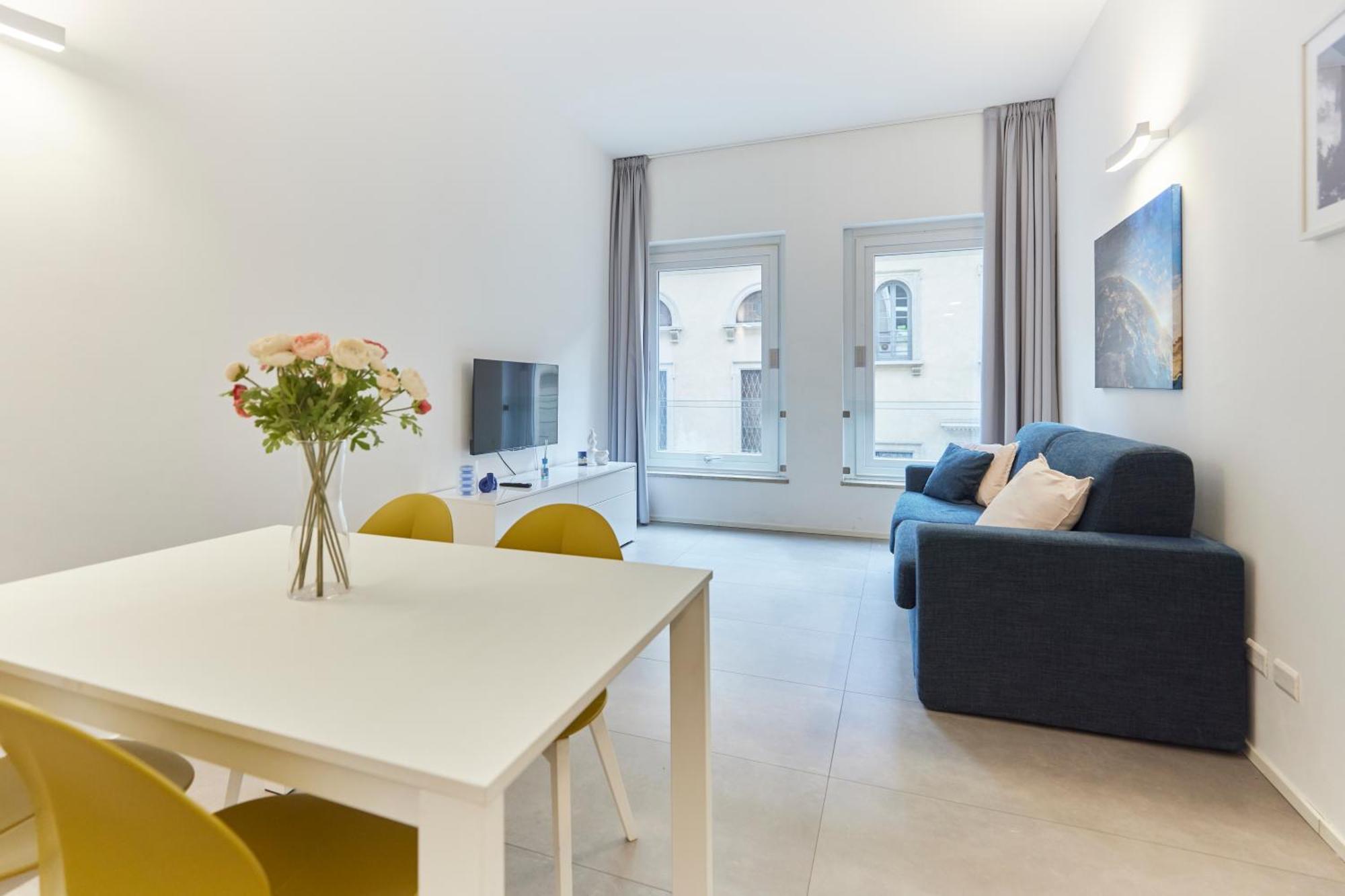Cozy Meravigli Apartment - Pleasant Walk Between Duomo And Castello Милано Екстериор снимка